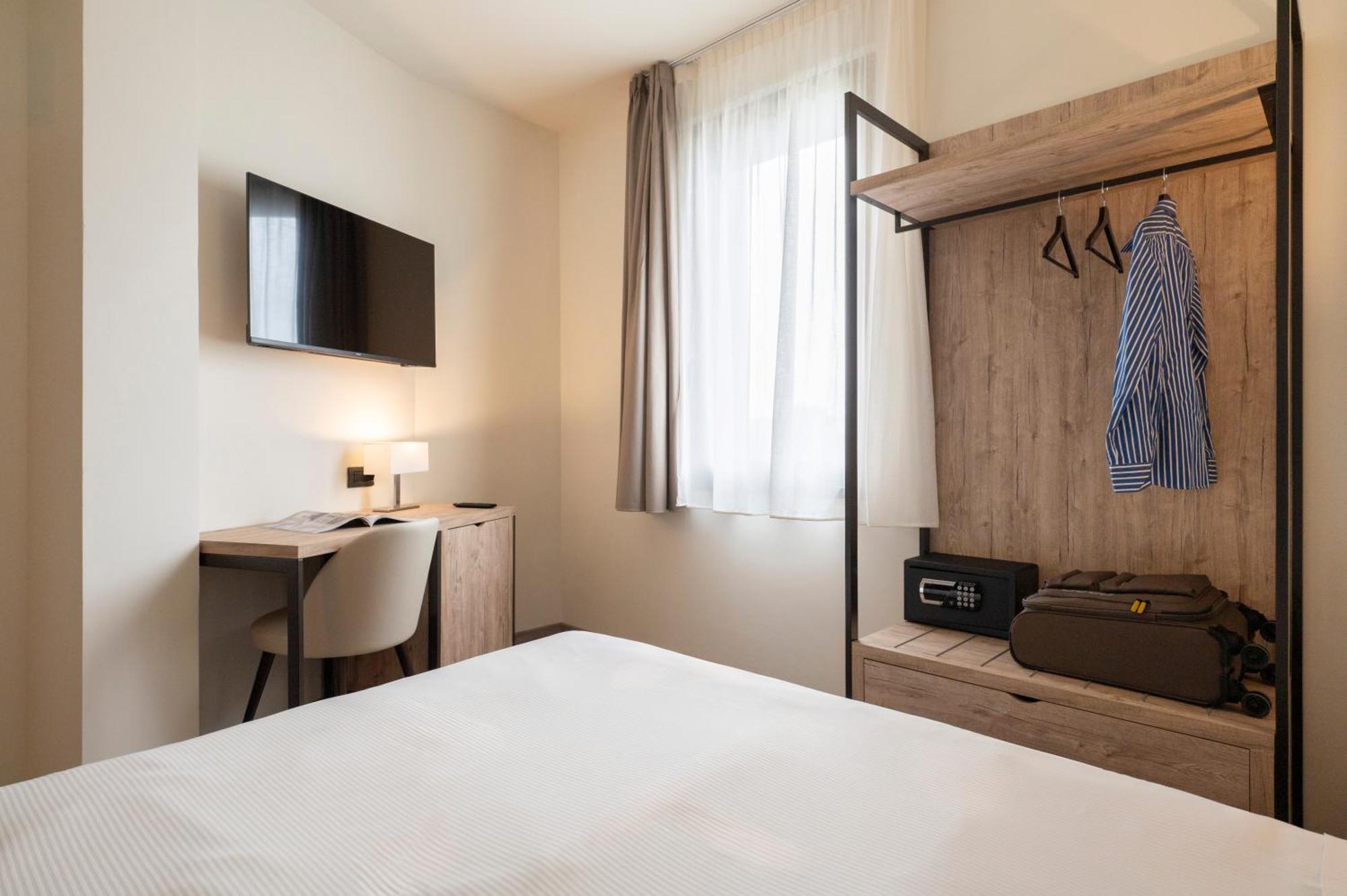 Hotel Plaza San Martino Siccomario Eksteriør billede