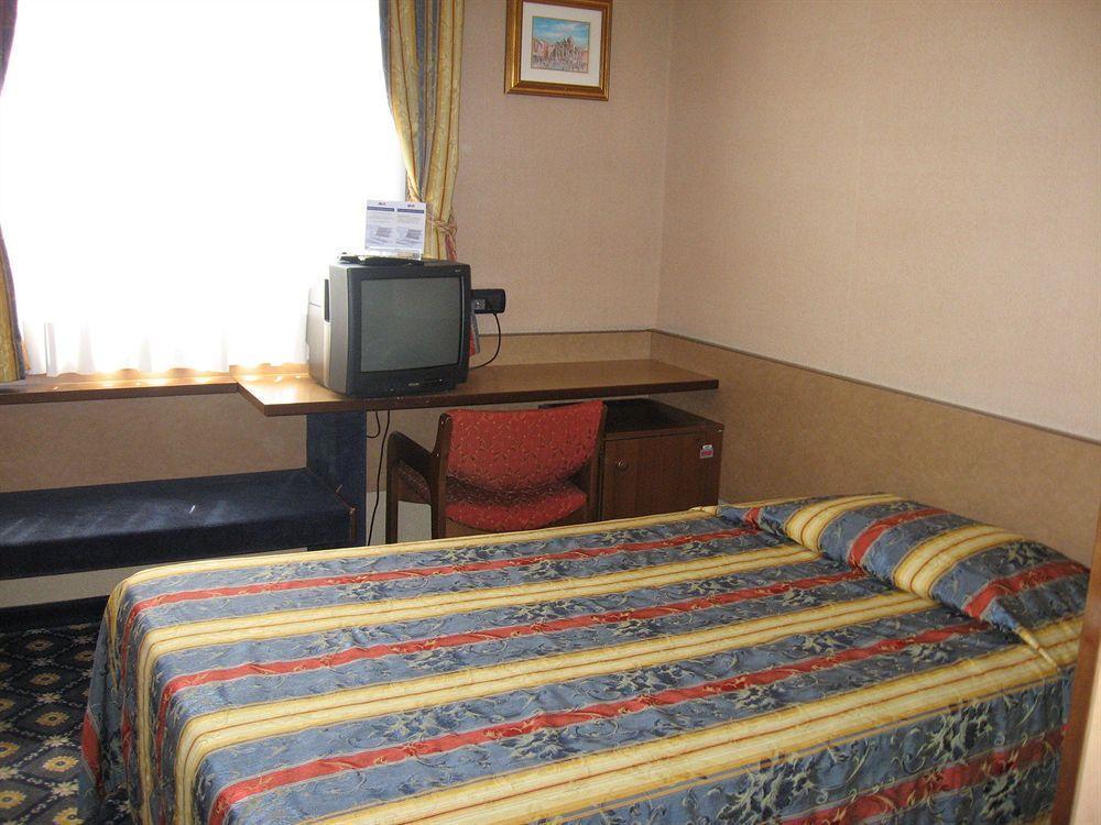 Hotel Plaza San Martino Siccomario Eksteriør billede